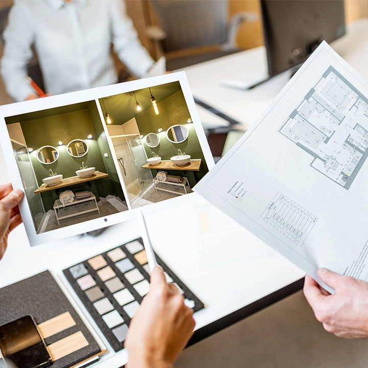 Maître d'œuvre en visite de chantier d'aménagement intérieur près de Cublize