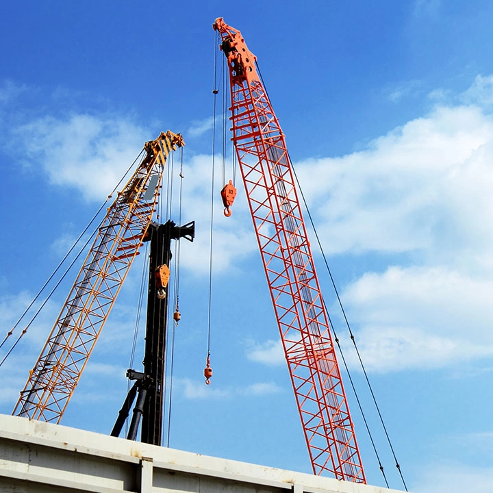 Étude des plans et du cahier des charges avant lancement des travaux