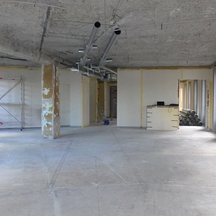 Suivi de l'avancement des travaux d'agencement de bureaux professionnels